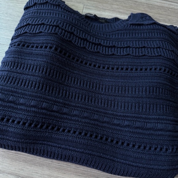 Banana Republic Navy Blue Scallop Knit Crew Neck Sweater 3/4 Sleeve Size Medium - Picture 5 of 5